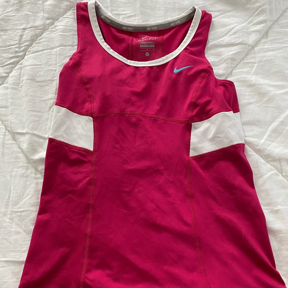 NIKE Tank Top